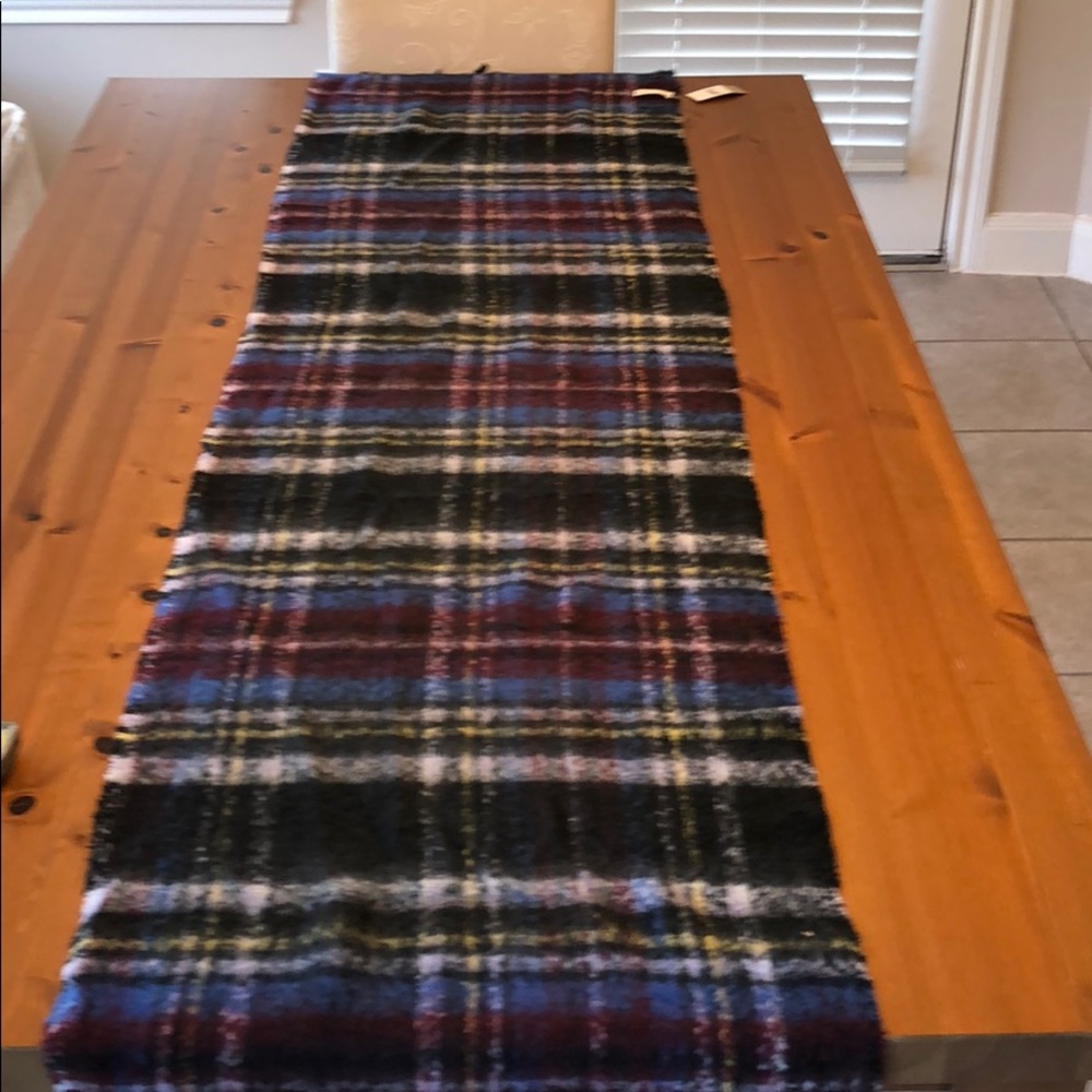 NEW: BP knit scarf, multicolored. - Picture 4 of 4